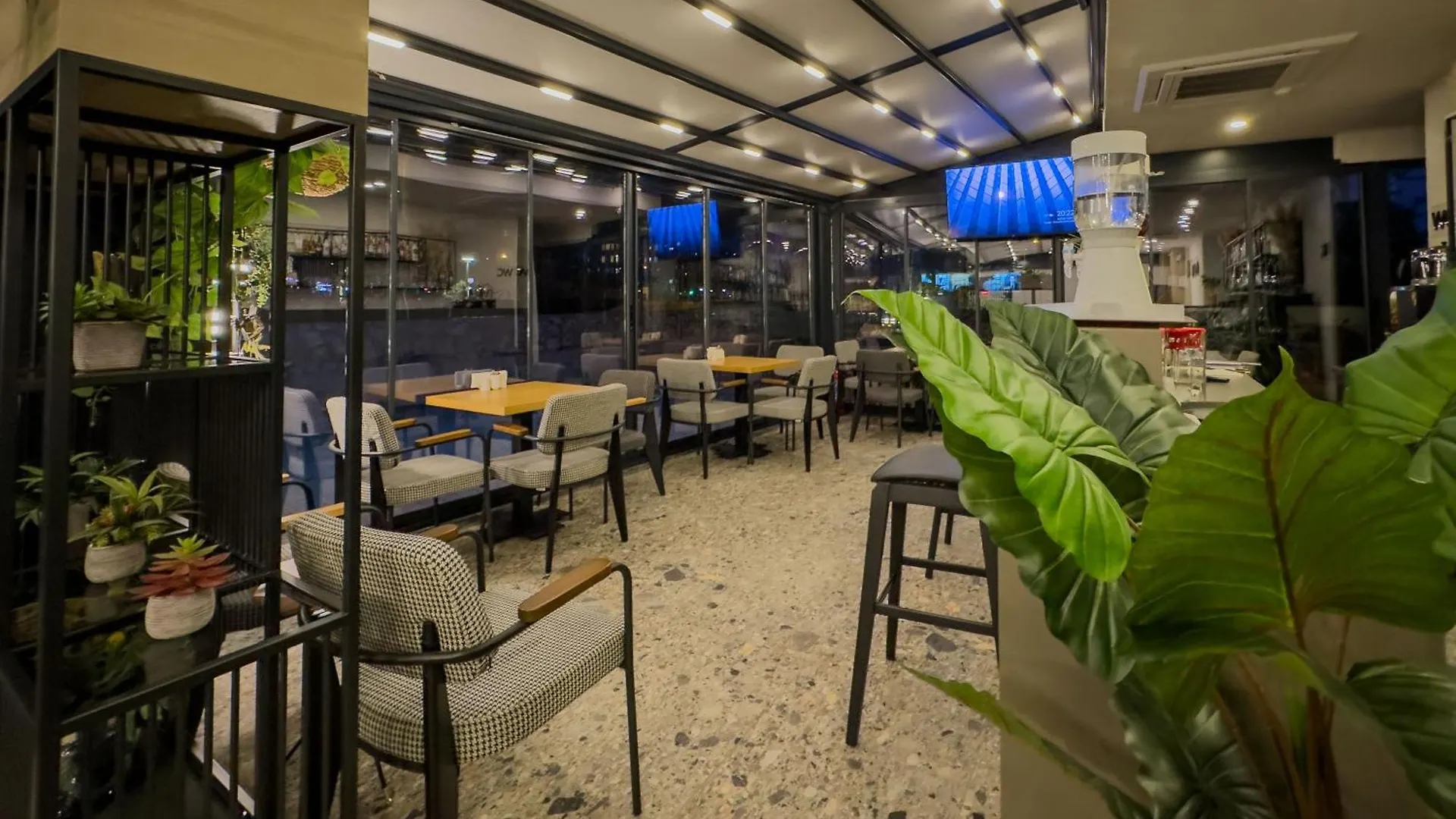 Leaf River Suites Antalya